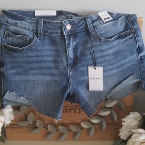 Judy blue mid rise shorts